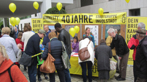 Infostand 40 Jahre Amnesty Ingolstadt