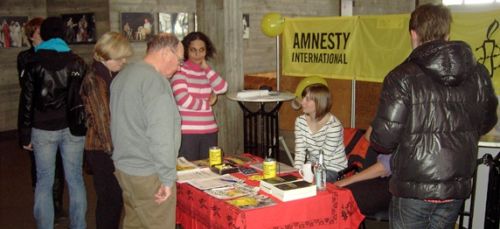 Amnesty Ingolstadt beim Tag der Frau im Stadttheater